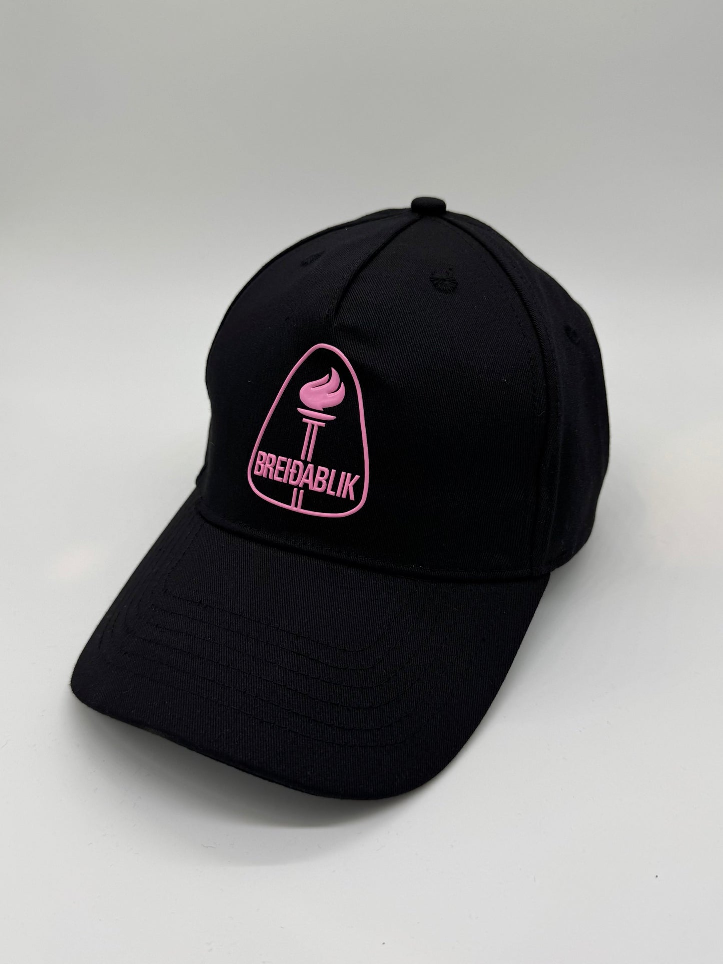 Derhúfa - svört með bleiku merki